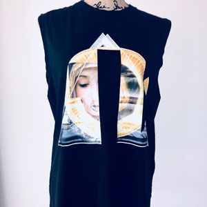 Givenchy Sleeveless T-shirt
